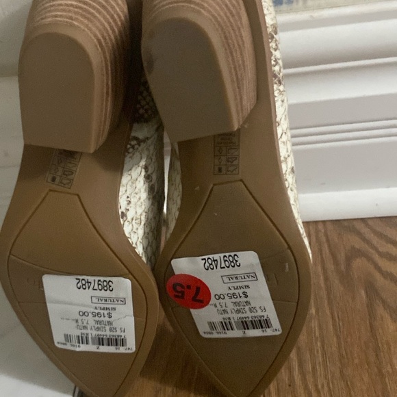 Franco sarto boots in sizes 7.5 in Beige - Picture 4 of 5